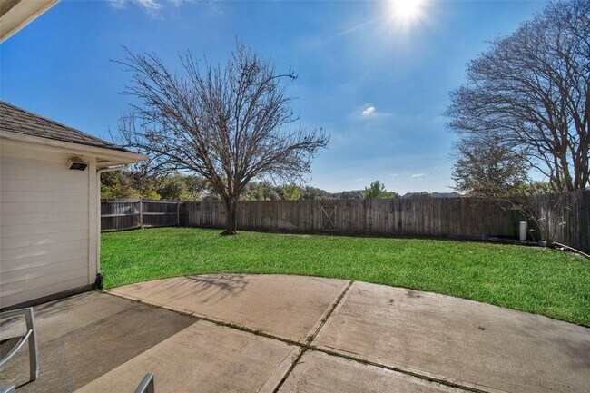 Building Photo - 14911 Englebrook Dr