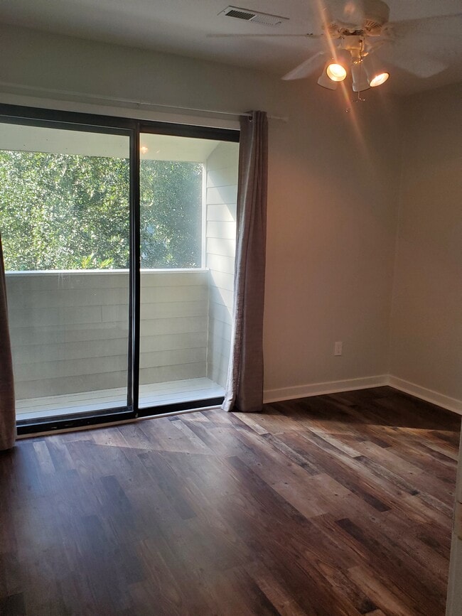 Building Photo - 2311 Treescape Dr