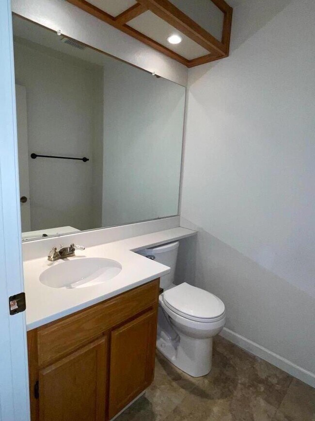 Building Photo - 7711 Galloway Dr