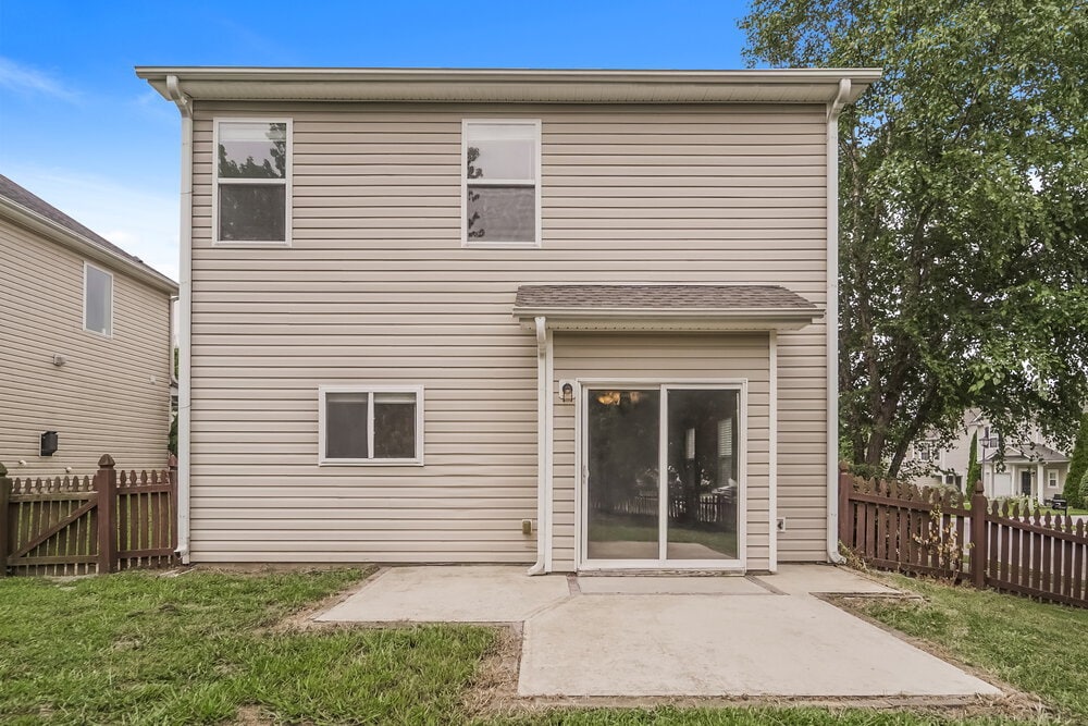 Building Photo - 13603 Riding Hill Ave