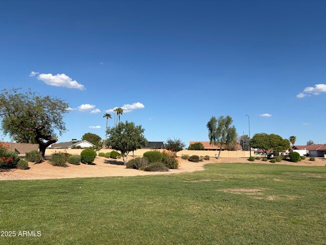 Building Photo - 8563 W Mission Ln