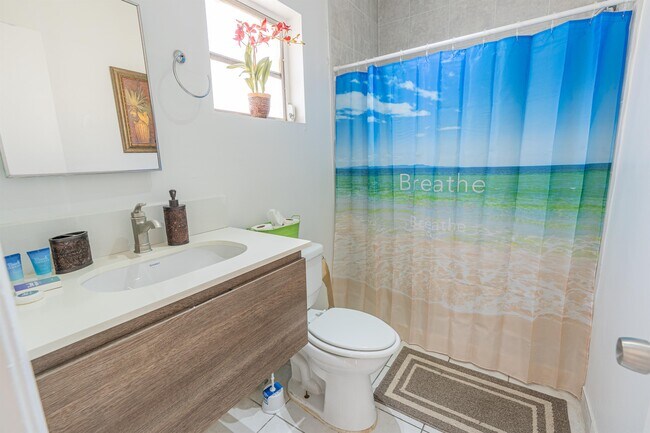 Building Photo - 900 NW 17th St