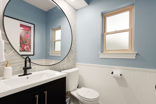 Building Photo - 13702 Yellow Oak Cir