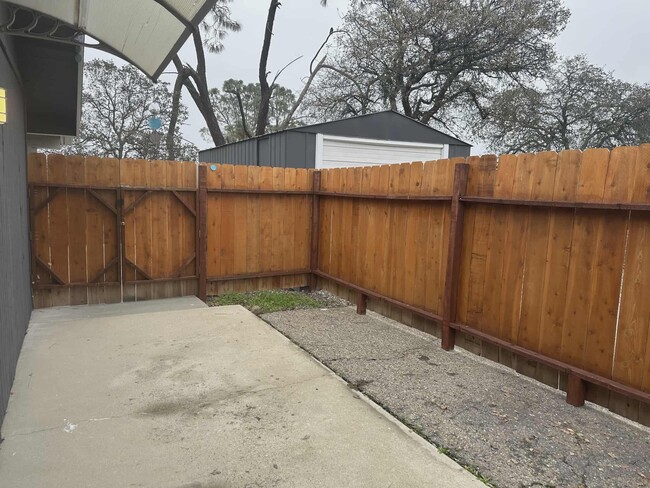 Building Photo - 29633 Meadow Ln