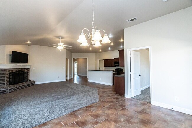 Building Photo - Beautiful open 4/2/2 in Frenship School Di...
