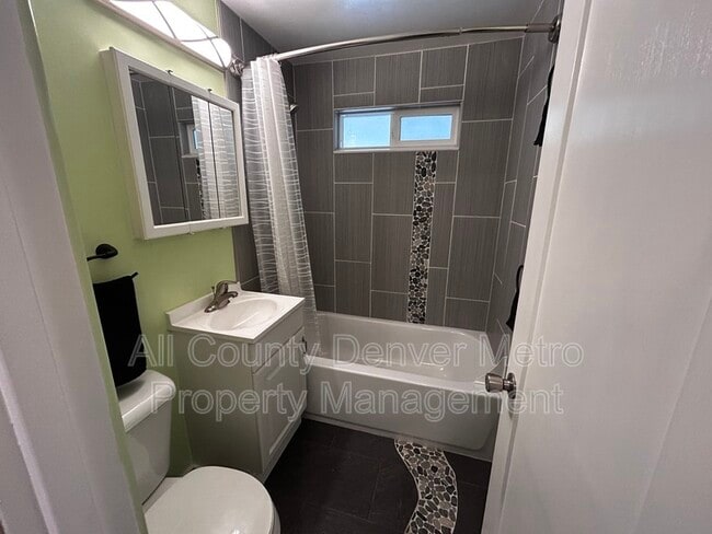 Building Photo - 6915 W 55th Pl