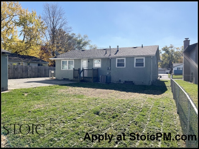 Building Photo - 5270 Carbondale Dr