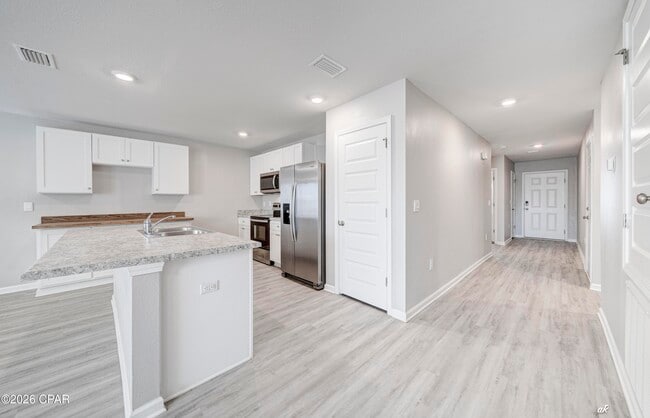 Building Photo - 5028 Rivergrass Dr