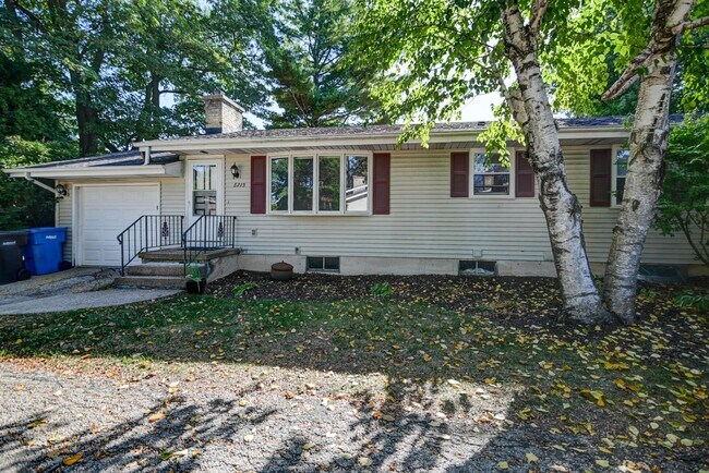 Building Photo - Katzfey-6715-6717 Century Ave