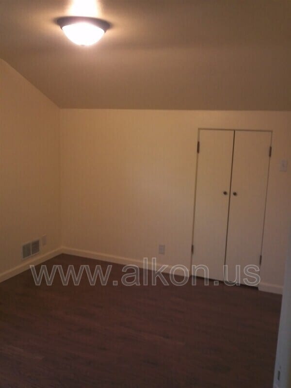 Building Photo - 651 Bigelow St