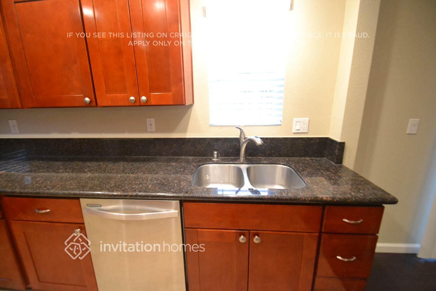 Building Photo - 7116 Linda Vista Dr