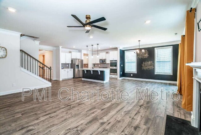 Building Photo - 5121 Ennisworth Ln