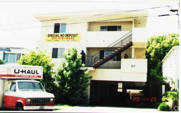 Building Photo - 417 Venice Way