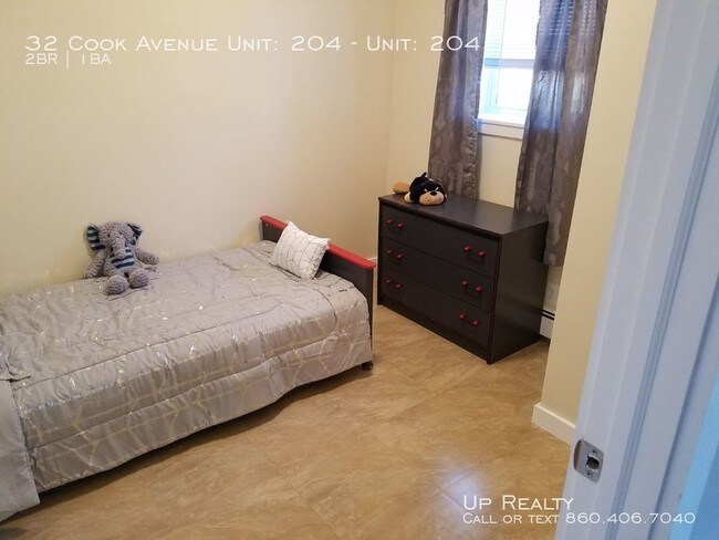 Building Photo - 32 Cook Ave