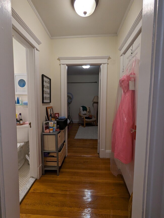 Building Photo - 854 Massachusetts Ave