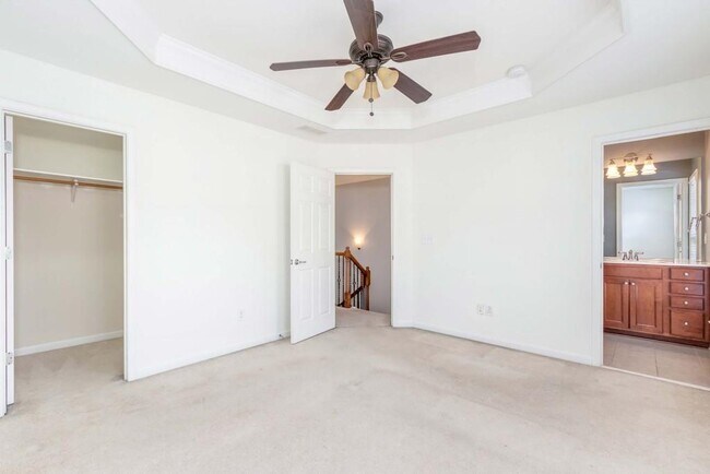 Building Photo - 2345 Limehurst Dr