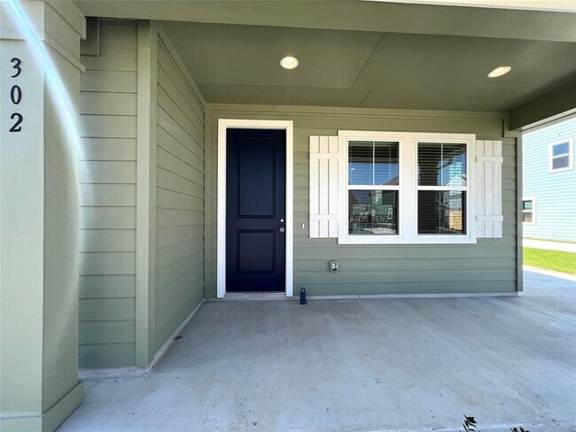 Building Photo - 302 Elm Br Trl
