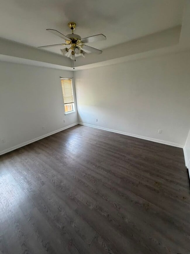 Building Photo - 1001 Brookhaven Dr