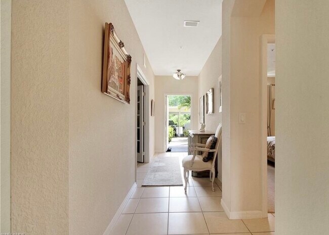 Building Photo - 9621 Spanish Moss Way