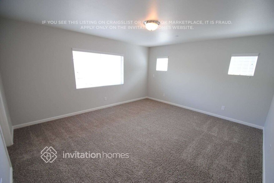 Building Photo - 606 Meadowwood Dr SW