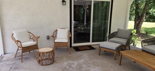 Building Photo - 5200 Choctaw St