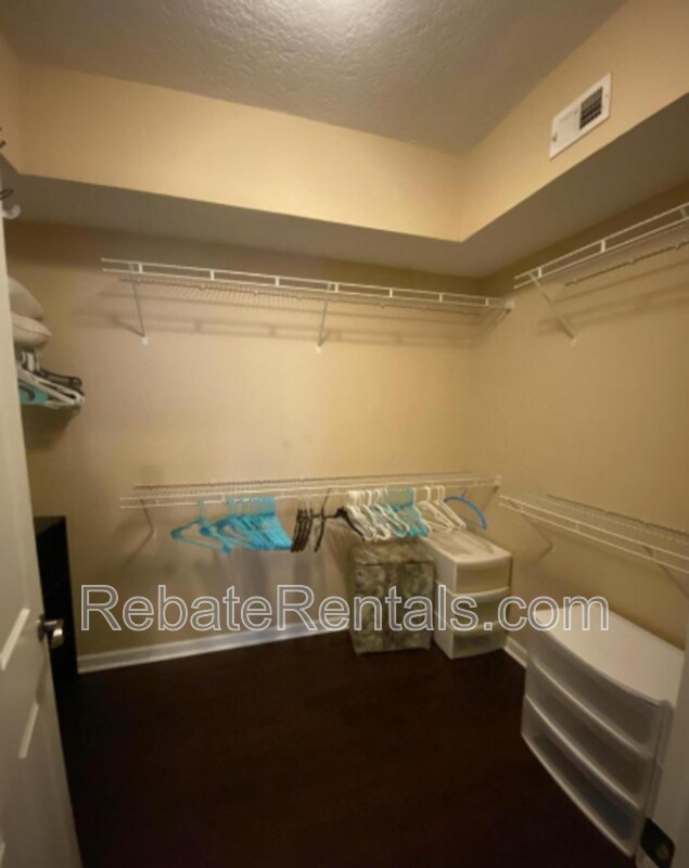 Building Photo - 10435 Mid Town Pkwy