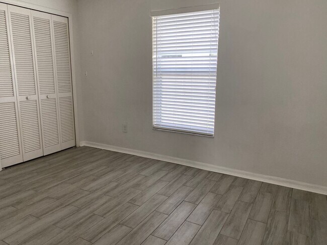 Building Photo - 3 Bedroom 2.5 Bath In Alafaya Woods