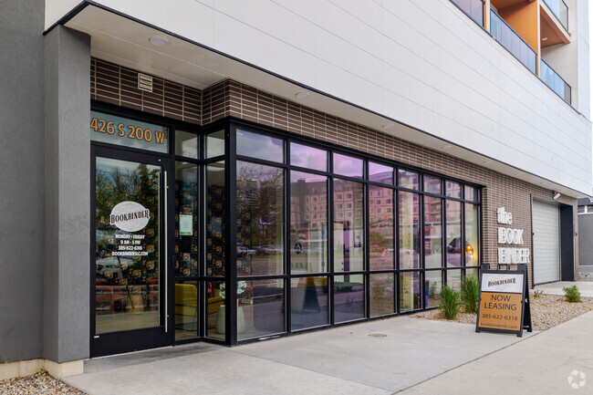 Building Entrance - Bookbinder