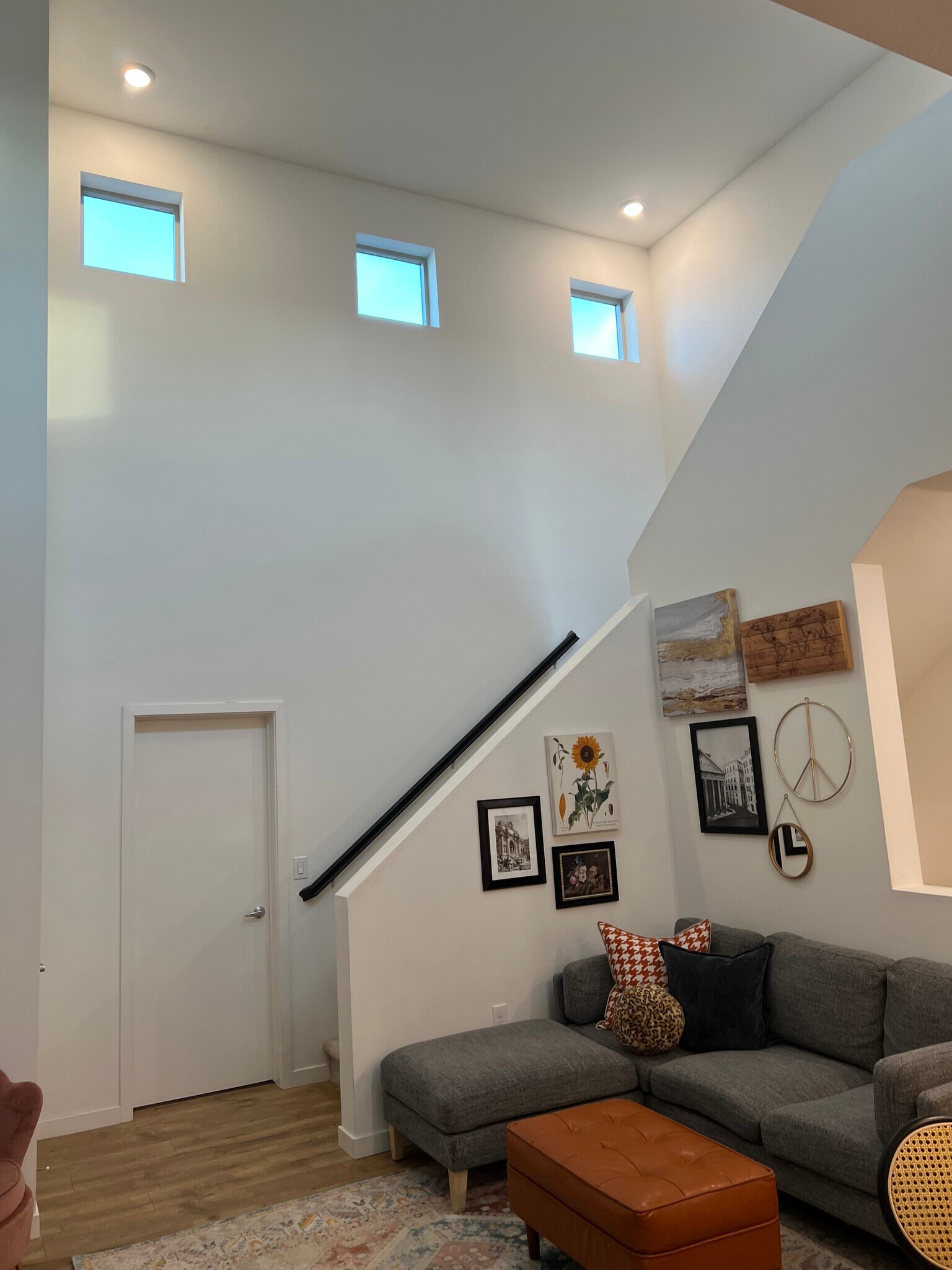 Building Photo - 180 Box Ln