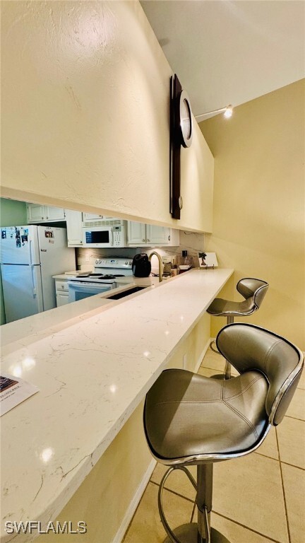 Building Photo - 2024 Pine Isle Ln