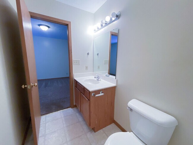 Building Photo - 3867-3871 Ledyard Street