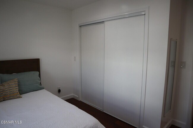 Building Photo - 18600 Ingomar St