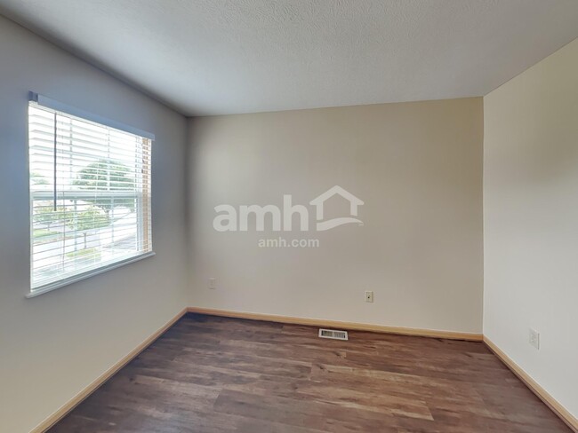 Building Photo - 3985 Boyer Ridge Dr