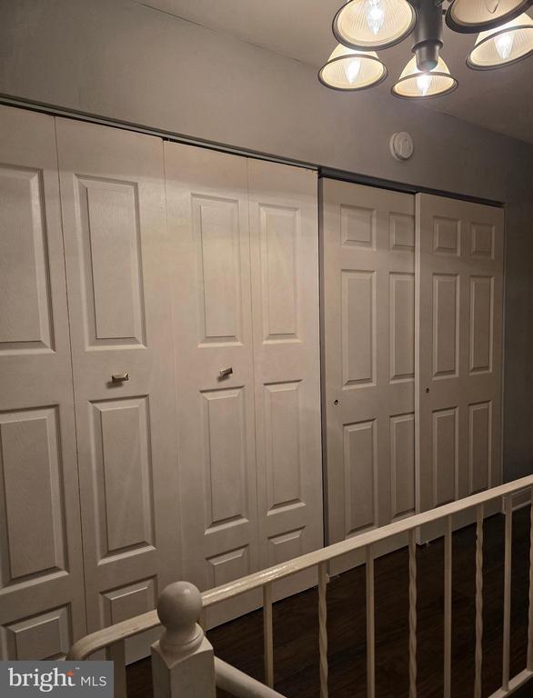 Building Photo - 1136 Fox Run