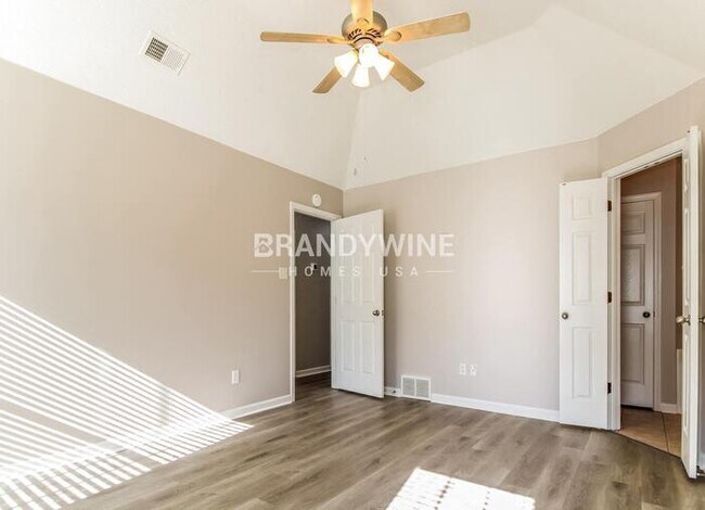 Building Photo - 6843 Kerry Valley Ln