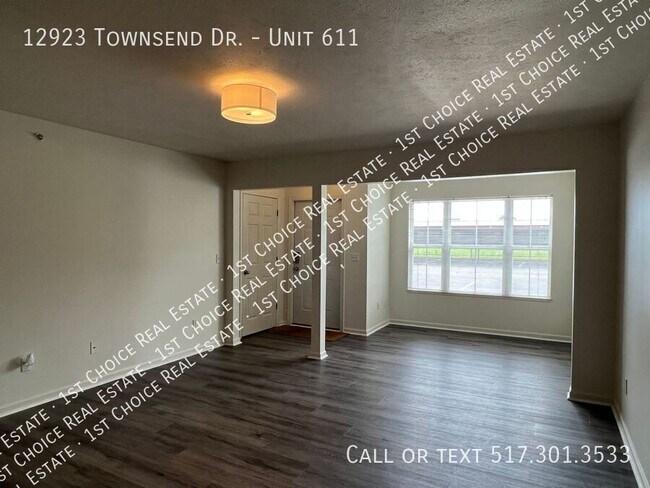 Building Photo - 12923 Townsend Dr
