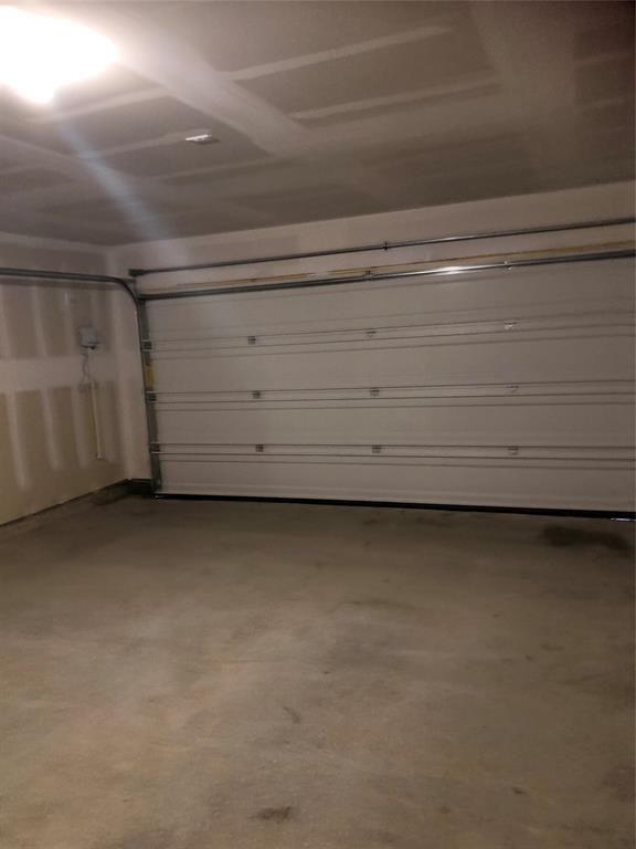 Building Photo - 4125 Wintergreen Dr
