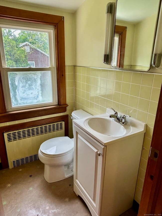 Building Photo - 478 Judd St