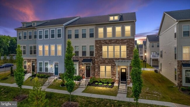 Building Photo - 7210 Hartley Ln