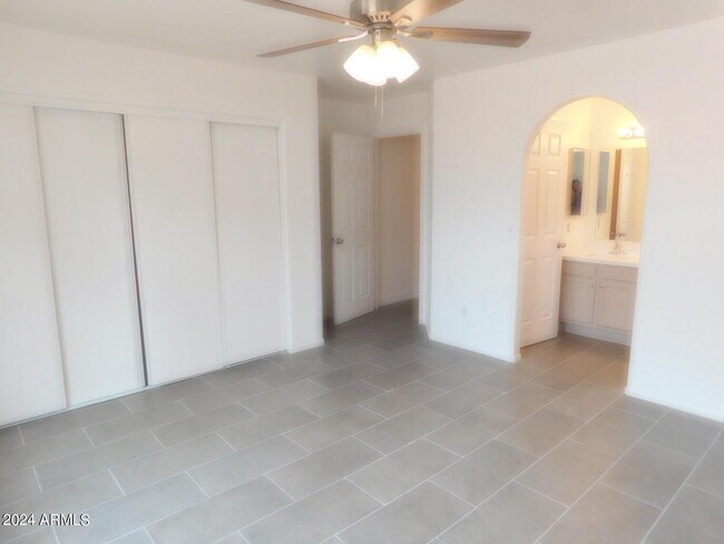 Building Photo - 2874 W Muriel Dr