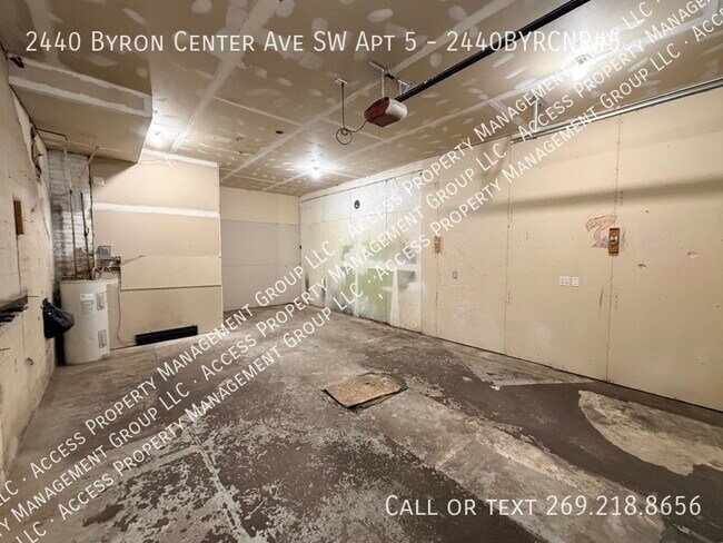 Building Photo - 2440 Byron Center Ave SW