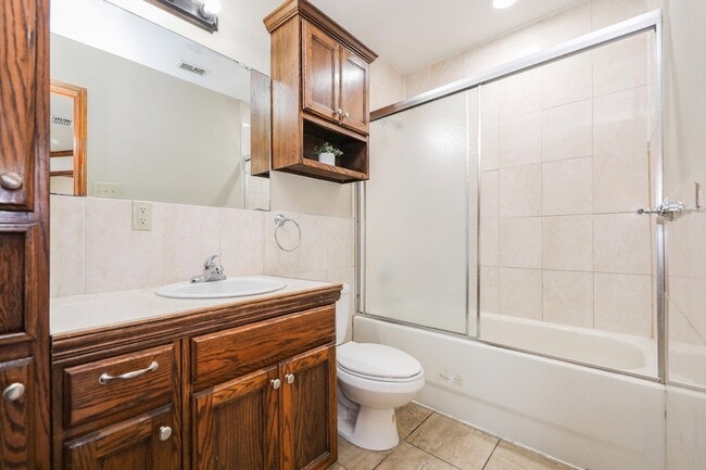 Building Photo - 2704 San Agustin Ave