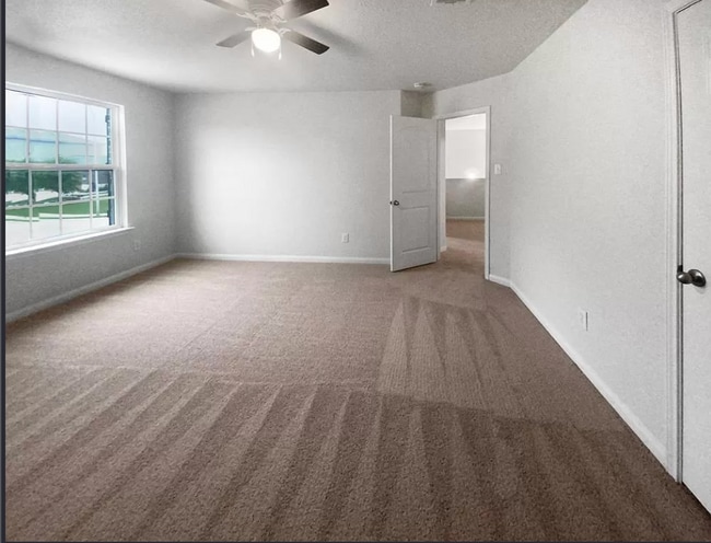 Bed2 - 20000 Woodrow Wilson St