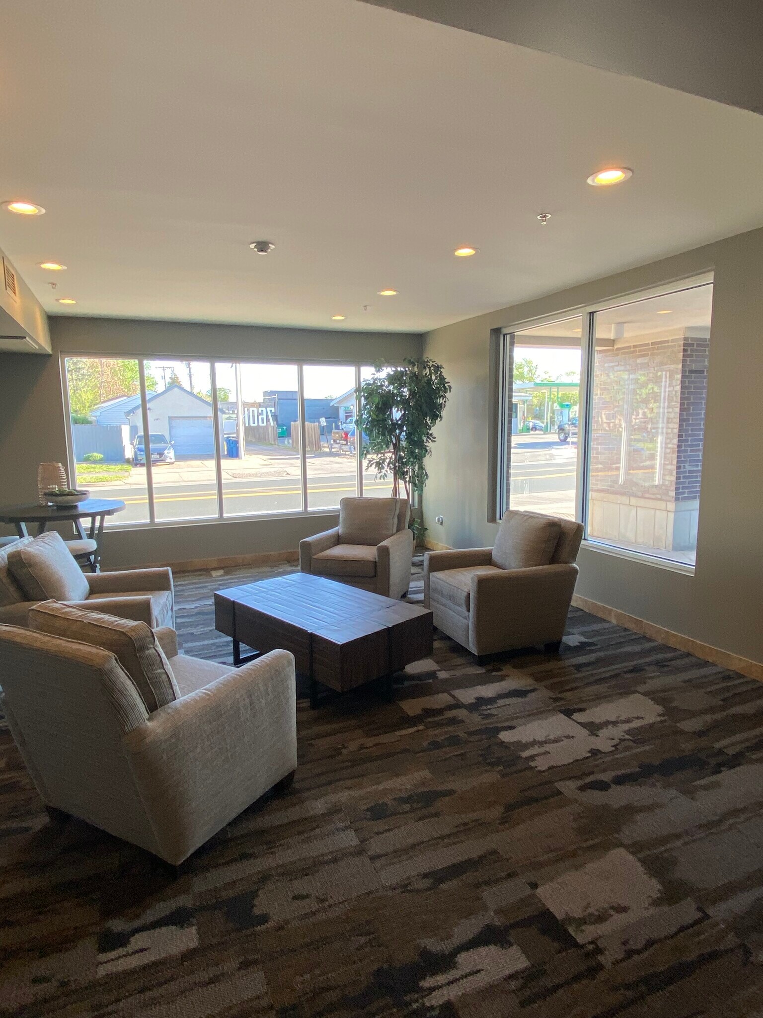 Lobby - 7601 Aldrich Ave S