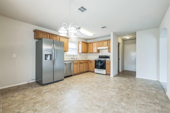 Building Photo - 904 Sally Lunn Way