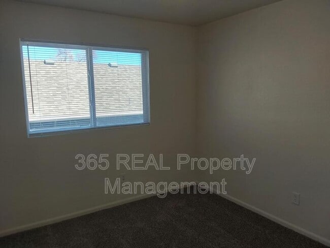 Building Photo - 3621 Centennial Cir