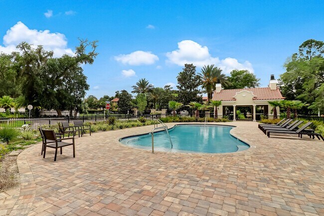 Building Photo - Townhome  in The Enclave at Summer Beach