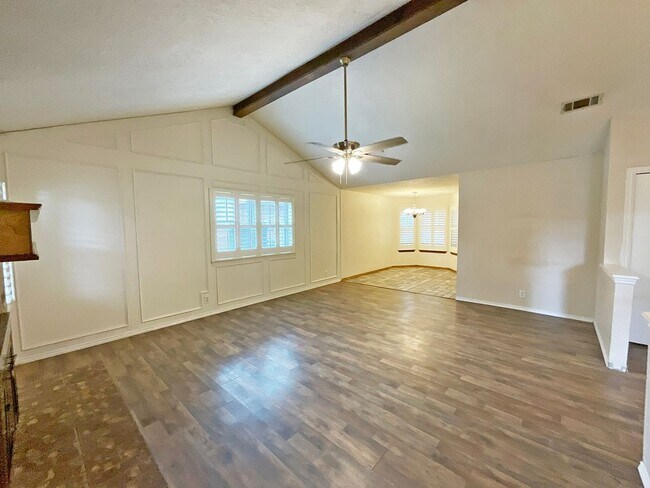 Building Photo - 2407 Arbor Cir