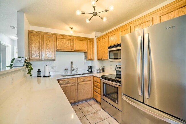 Primary Photo - Charming 2BR Condo in Englewood, Pets OK, ...