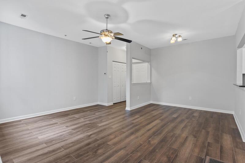 Building Photo - 606 Moonglow Rd